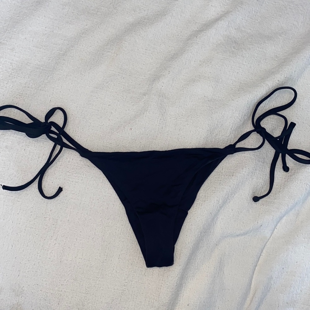 Frankies bikini bottom black